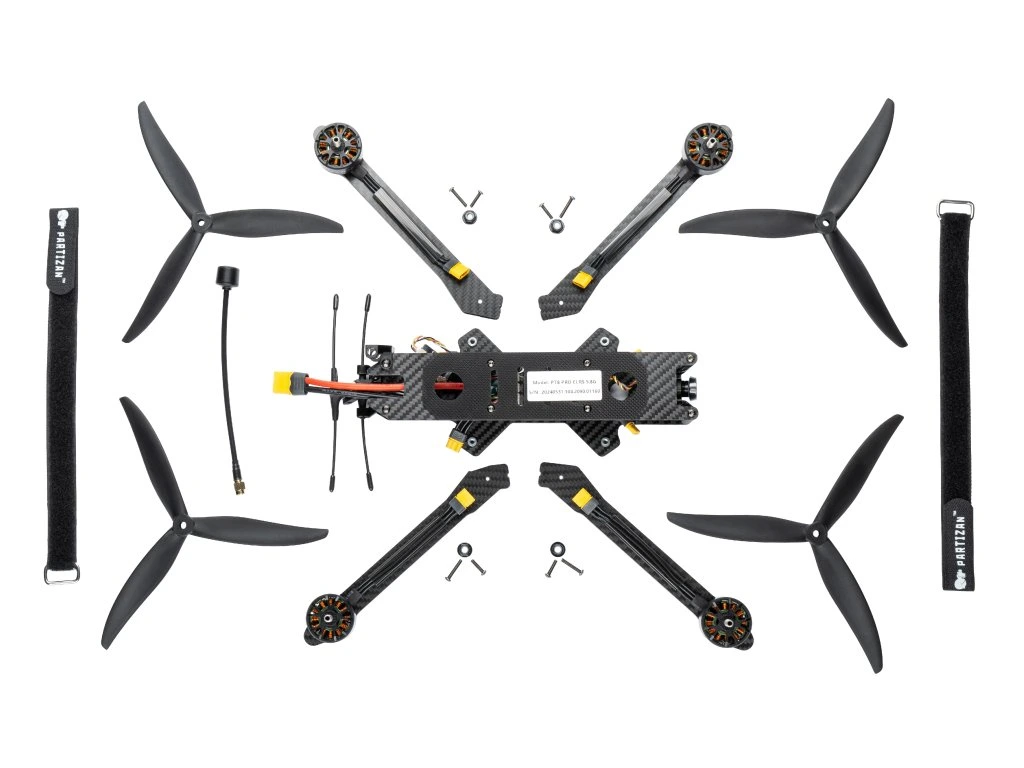 FPV drone Pilotix PT8 ELRS 4.9-5.8G Ratel PRO 2.5W